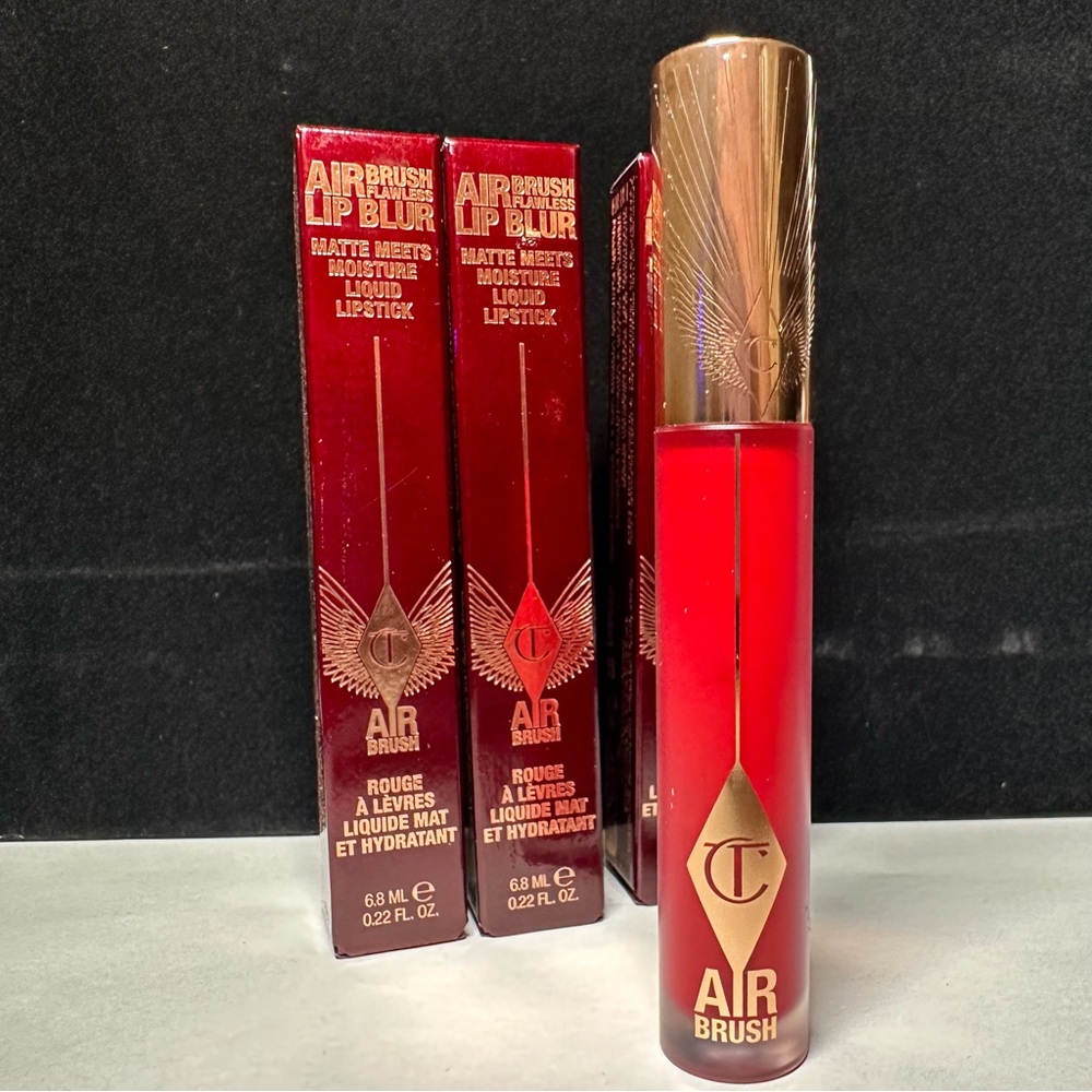 Charlotte Tilbury Airbrush Lip Blur in Ruby Blur